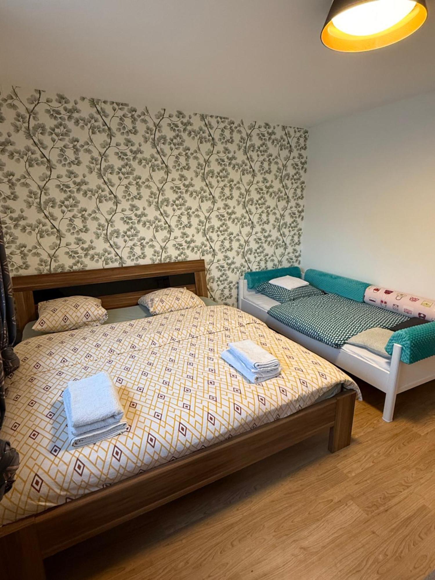 Gemuetliche Gaeste Suite Fuer Ruhige Naechte. Zentral Ichenhausen Exterior foto
